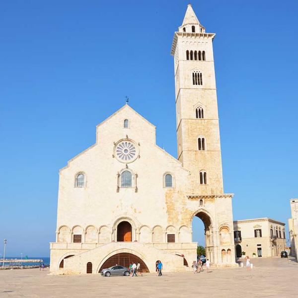 Trani-cattedrale.jpg